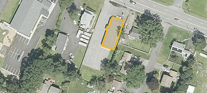 1589 Fall Riv Ave