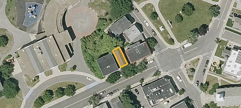 11-13 Pauline St