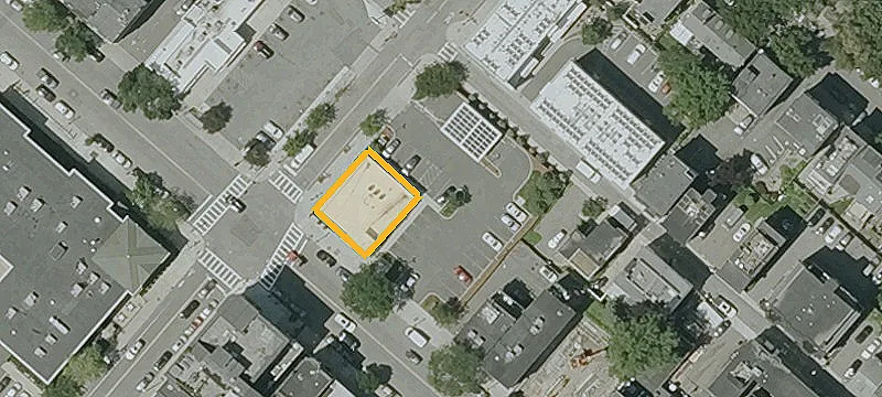 306 Broadway