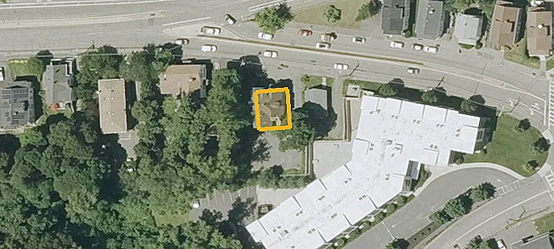 194 School St