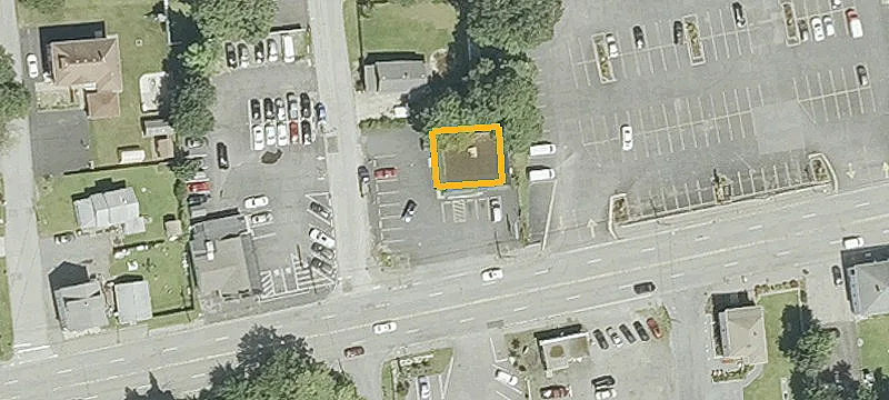 74 Taunton Ave