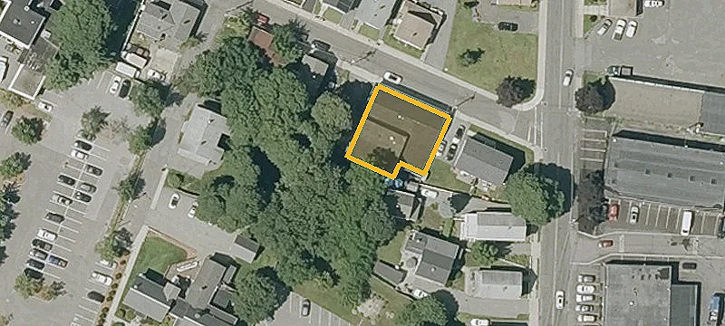 21 Emerson St