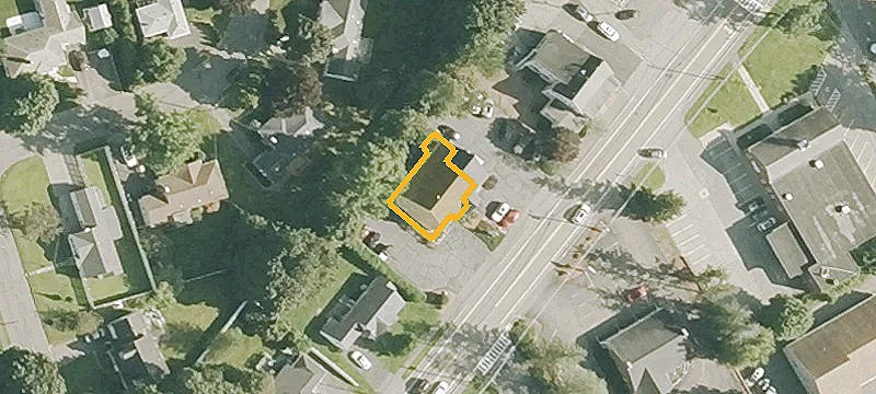 48 Maple Ave