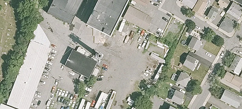 8 Un St