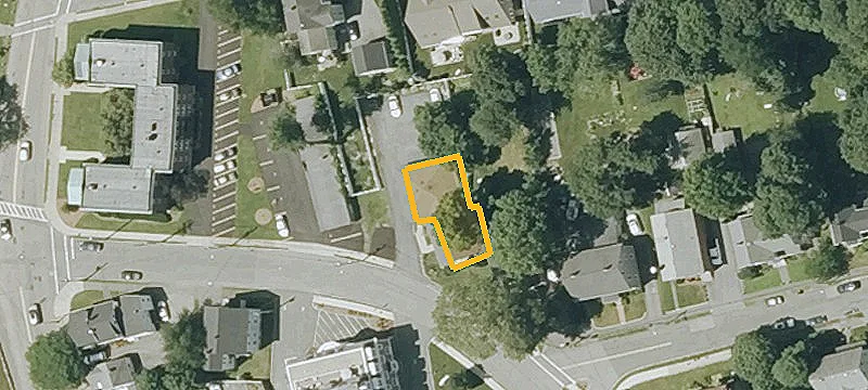 10 Cres St