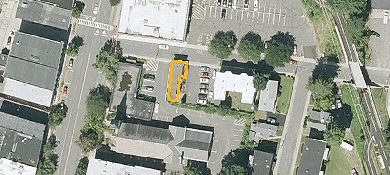 13 Chapel St