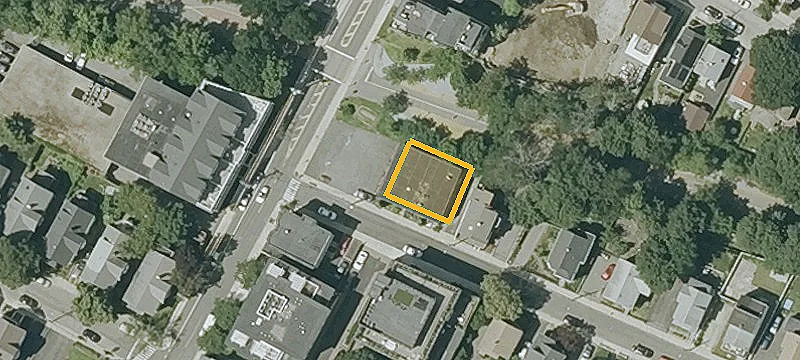 2 Alpine St