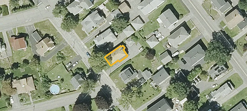 16 Stoughton Ave