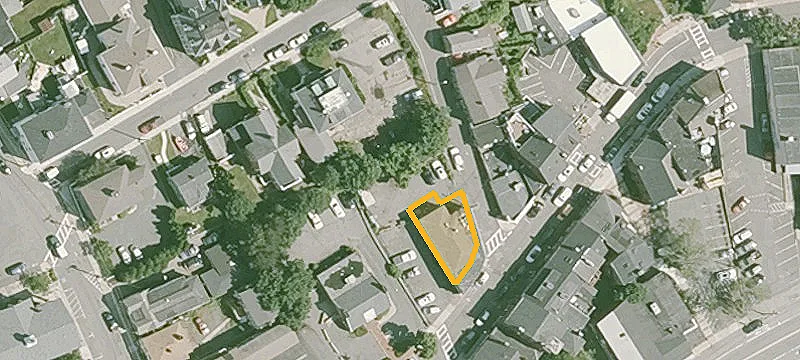 6 Short St