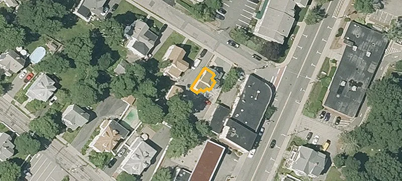 10 Howard St