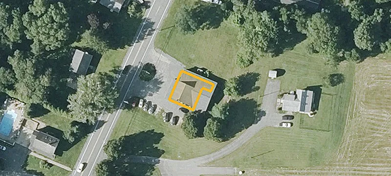 320 Main St