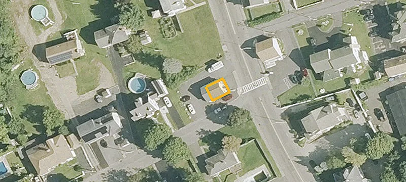 142 Massasoit Rd