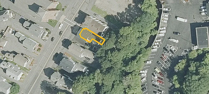 38 Winthrop St