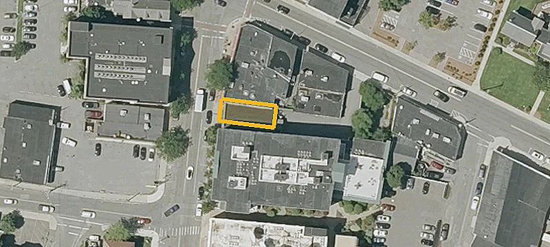422 Main St