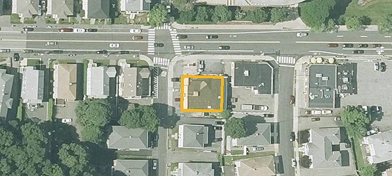 1074 Main St