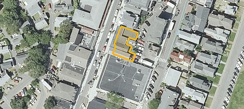 16 Circuit Ave