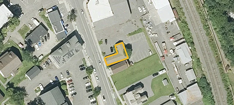 332 Pleasant St