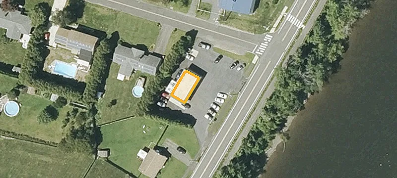 521 Riv Rd