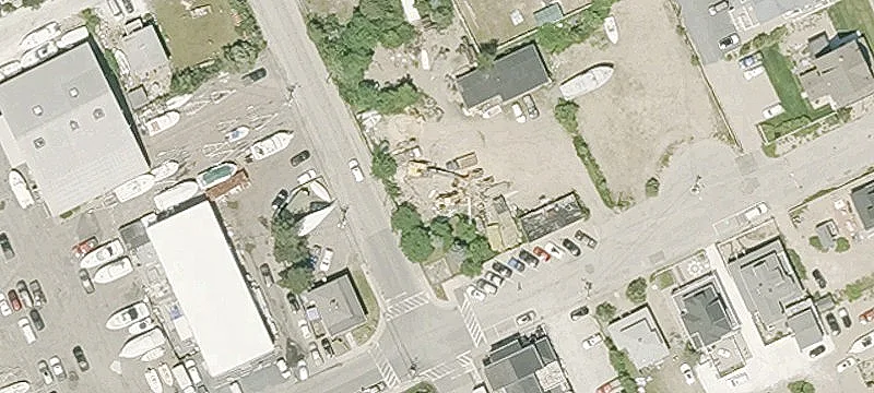 15-15A Marshfield Ave
