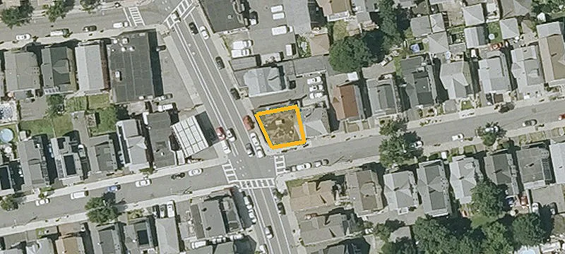 393 Main St