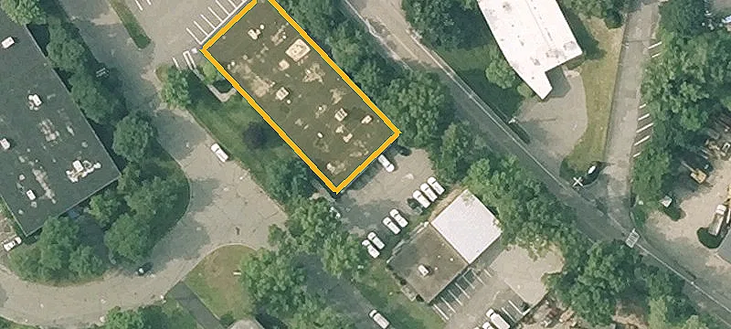 9 Erie Dr