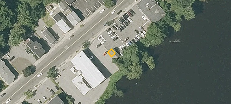210 Riv St