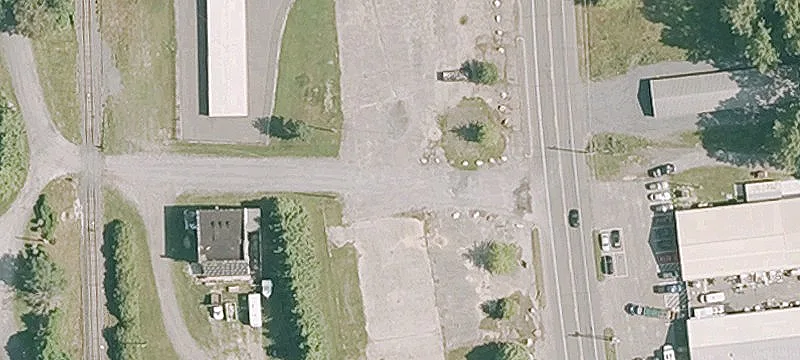 1889 Main St