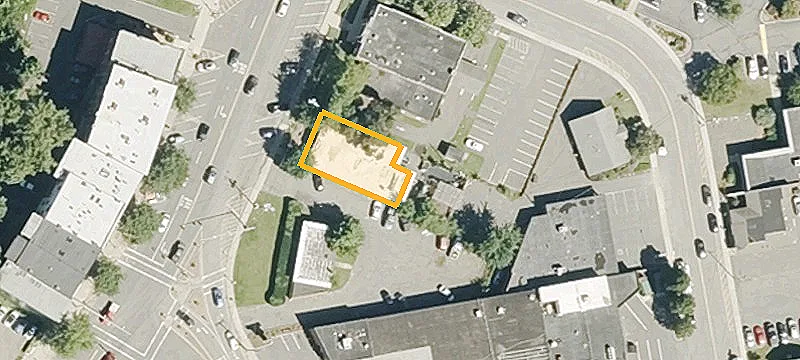60-62 Main St