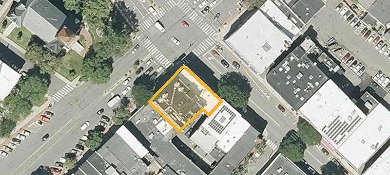 68 Main St