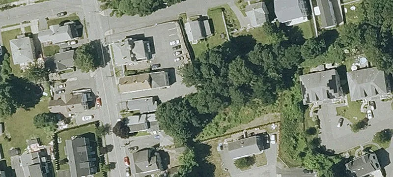 32 Pleasant St