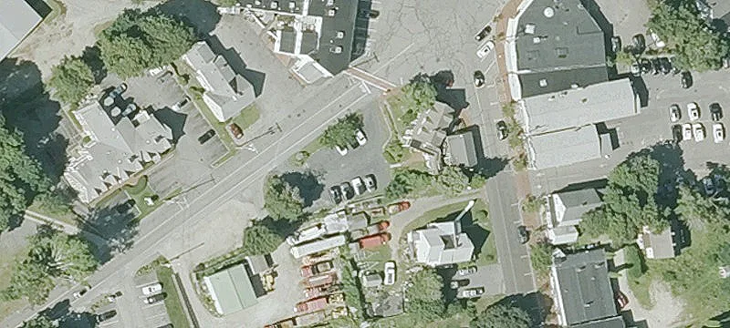 1 Bay Rd