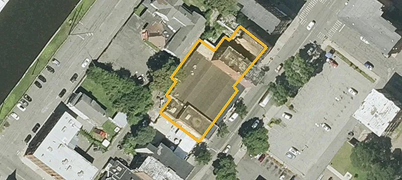 293 Main St, Unit 301