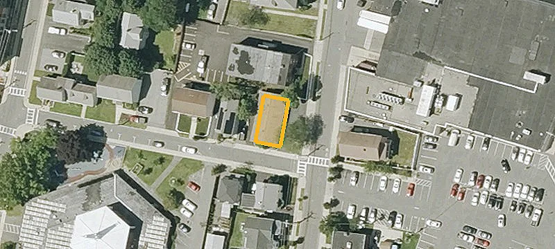 84 Myrtle St