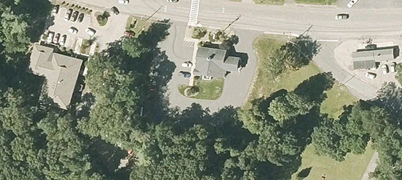 128 Main St