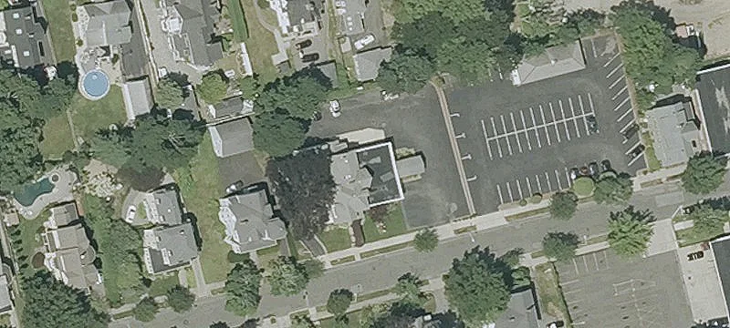 19 Yale Ave