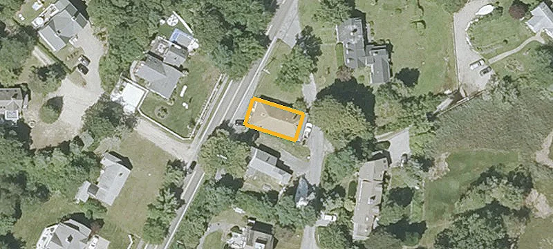 627 Main St