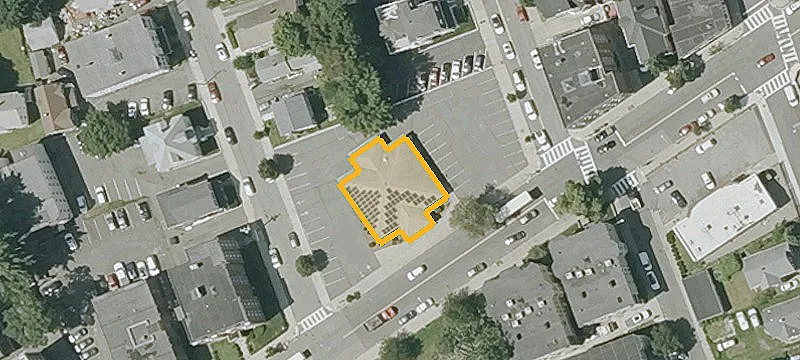 142-144 Salem St