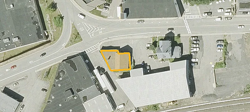 377 Main St