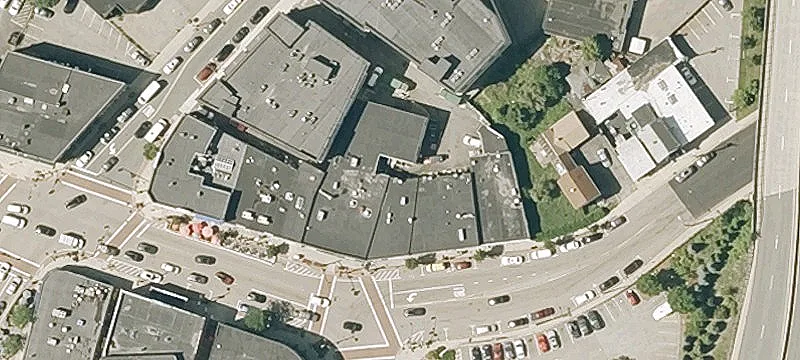 563 High St