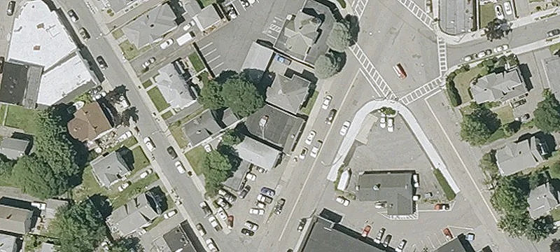 11 Independence Ave