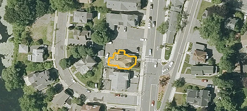 802 Main St