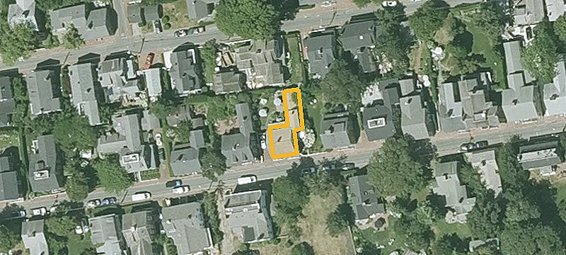 29 India St
