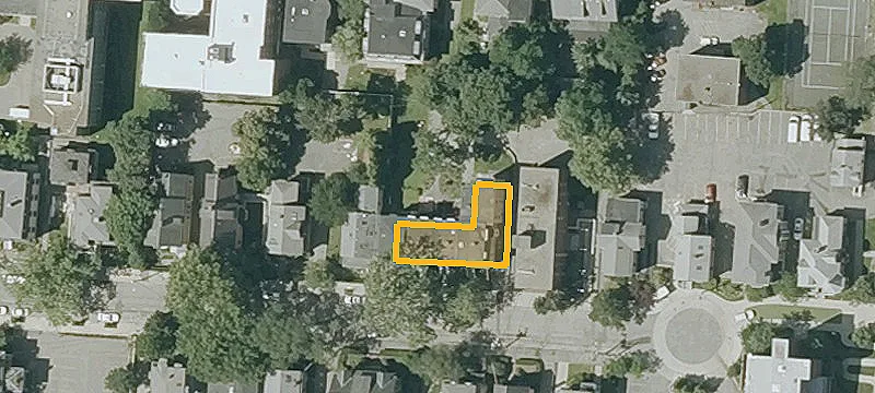 17 Mellen St