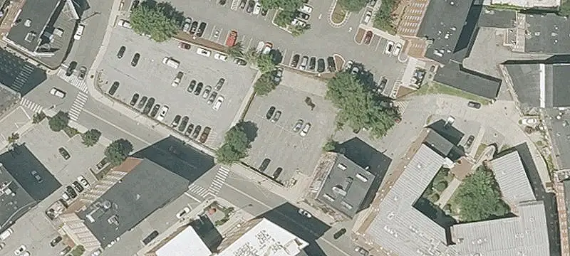27 Essex St