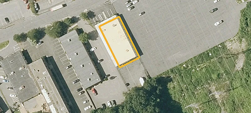 30-32 Ray Ave