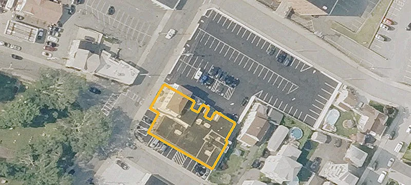 1517 Main St