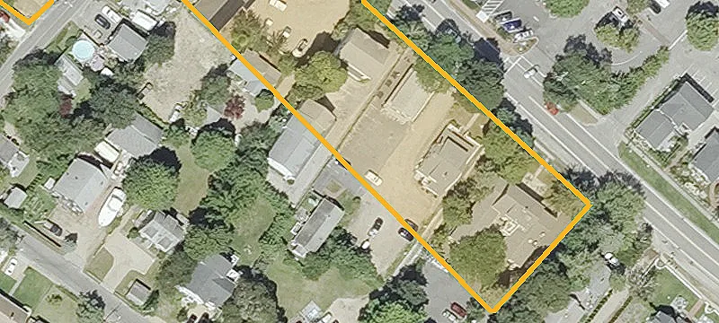 242 Uppr Main St