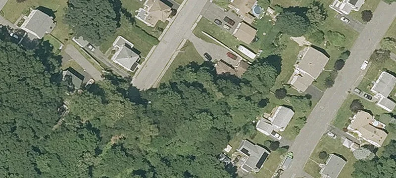 92 Leonard Ave