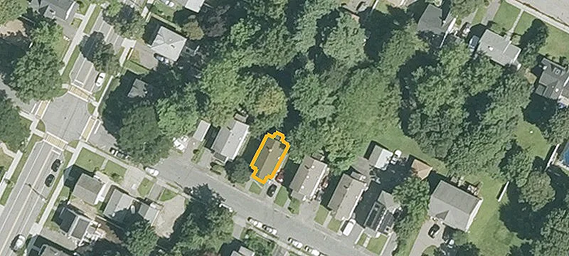 84 Mansfield St