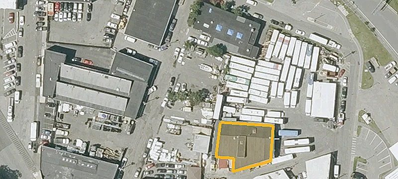 68 Swan St